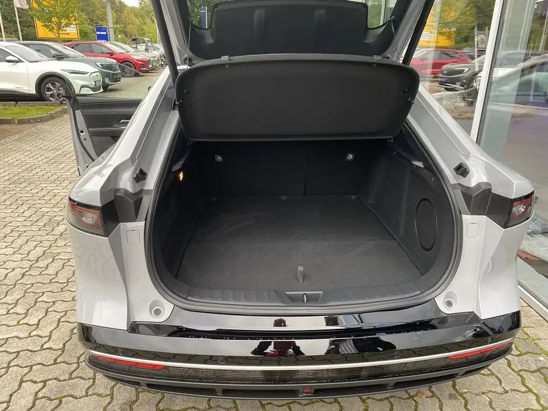 Mazda 6e EV Takumi - Thumbnail 5