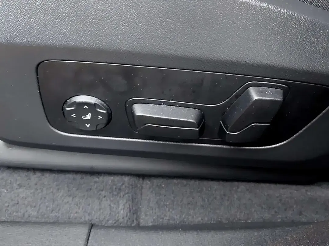 BMW iX2 eDrive M - Thumbnail 7