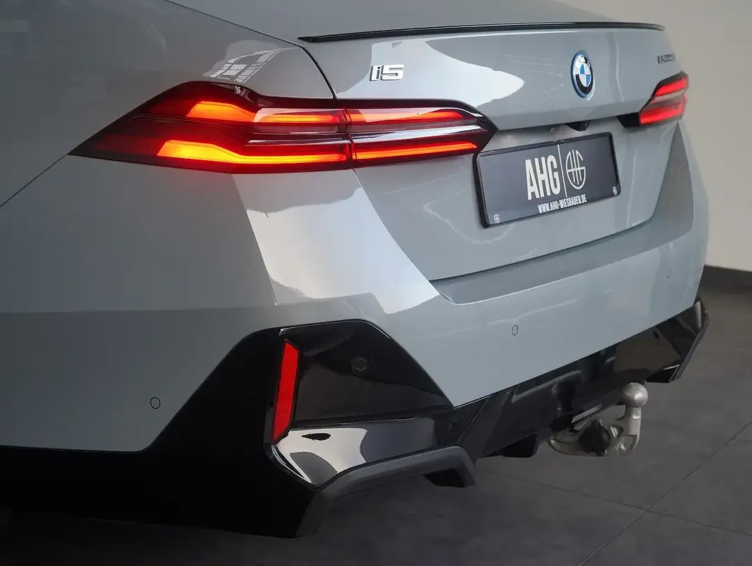 BMW i5 eDrive M Sport Pro - Thumbnail 4