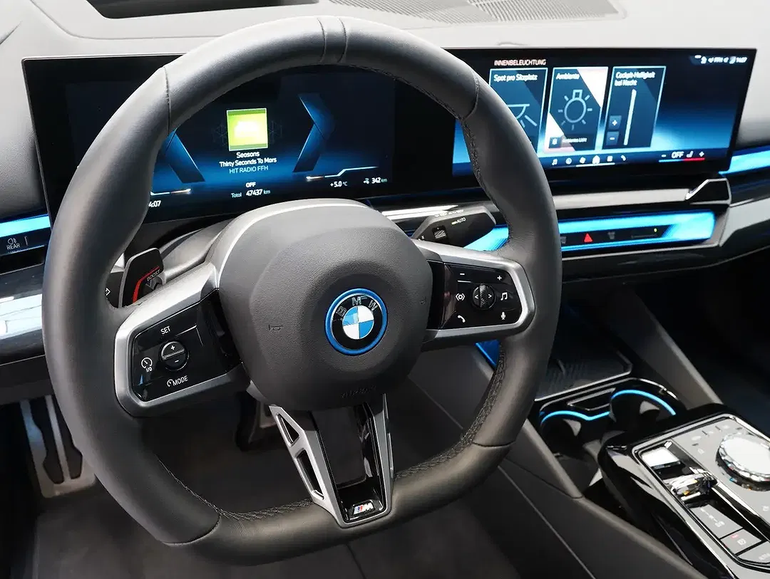 BMW i5 eDrive M Sport Pro - Thumbnail 5