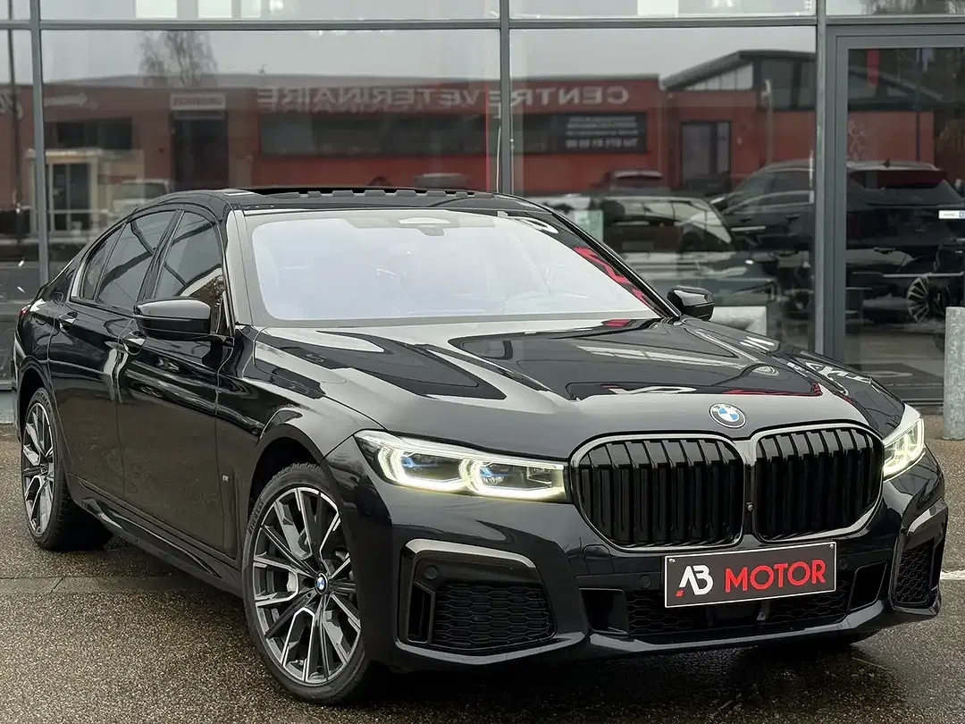 BMW 745 PHEV M - foto 1