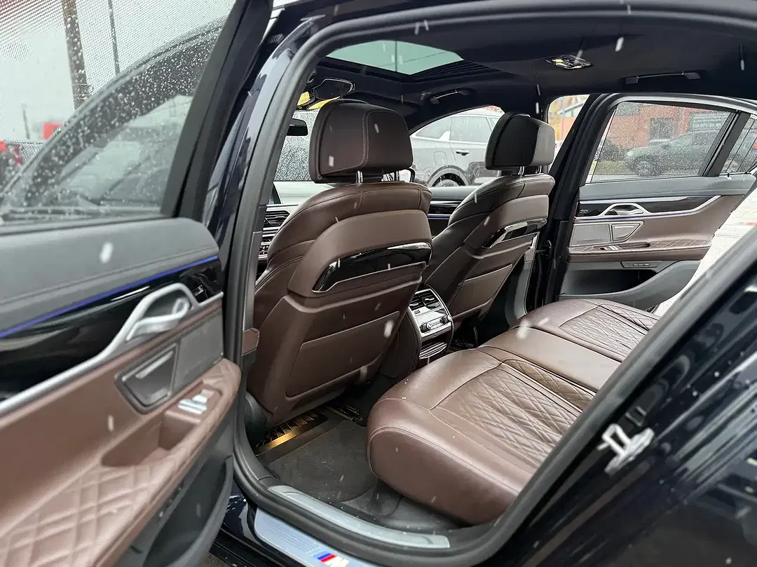 BMW 745 PHEV M - Thumbnail 7