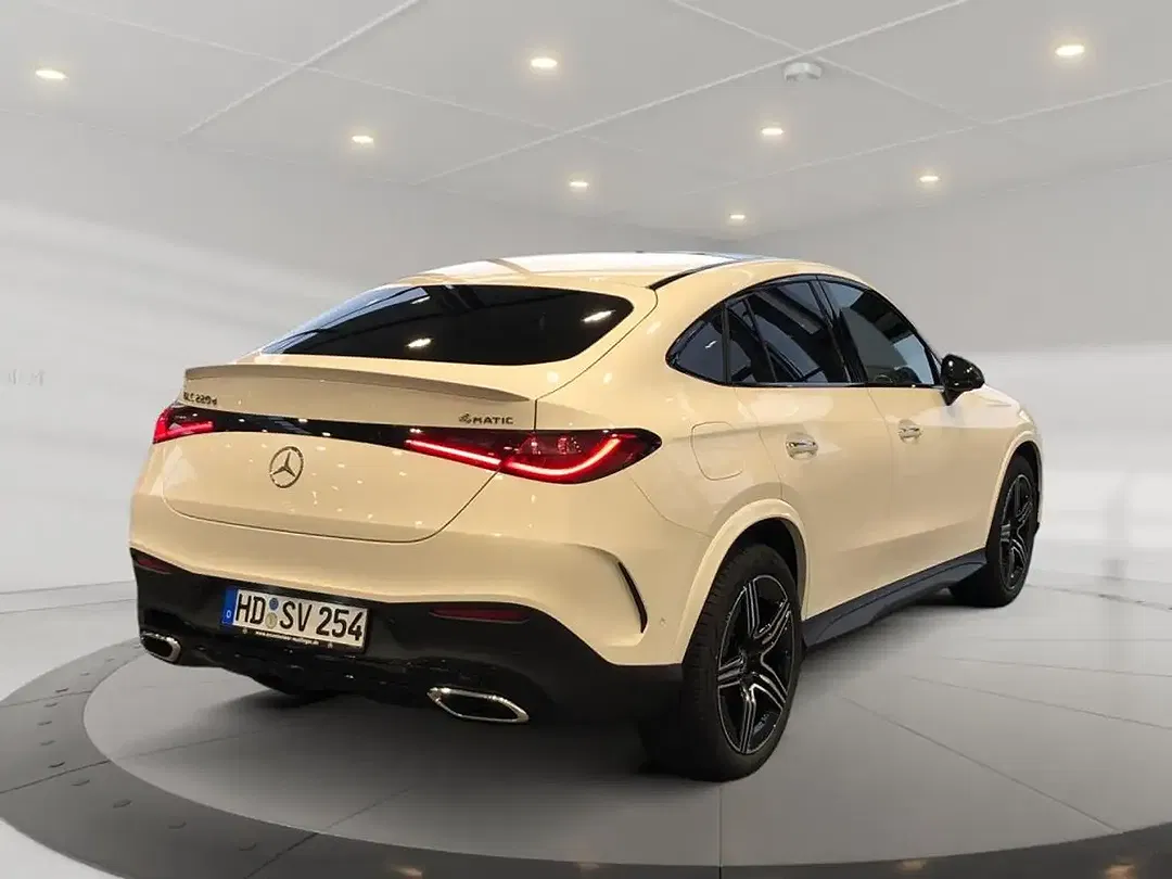 Mercedes-Benz GLC 220 4MATIC AMG MBUX Night - foto 2