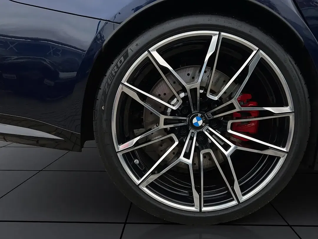 BMW M3 M xDrive Competition - Thumbnail 5