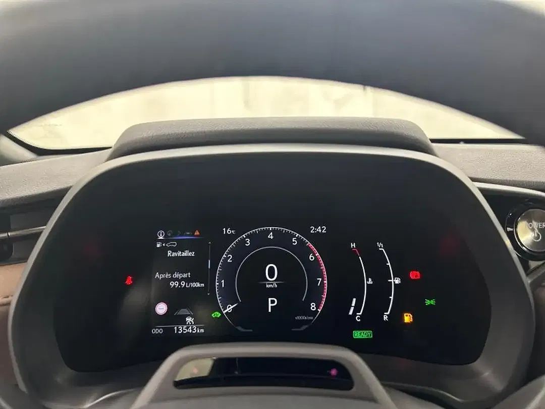 Lexus LBX Elegant - Thumbnail 12