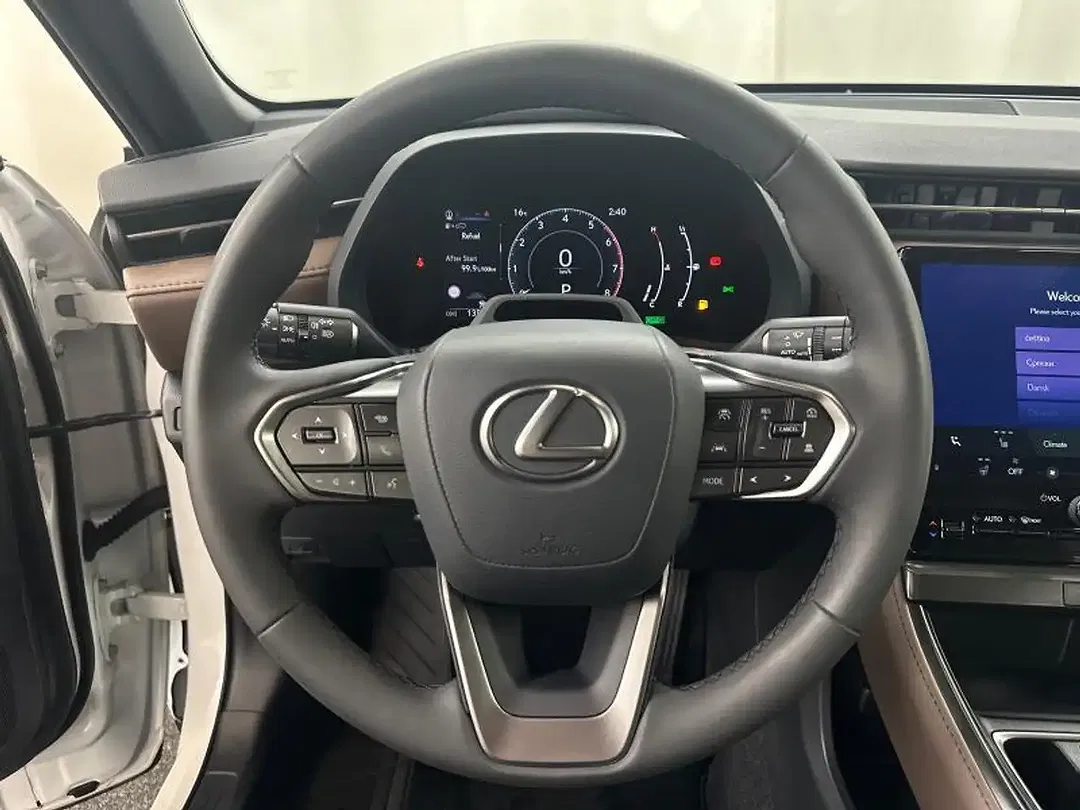 Lexus LBX Elegant - Thumbnail 22