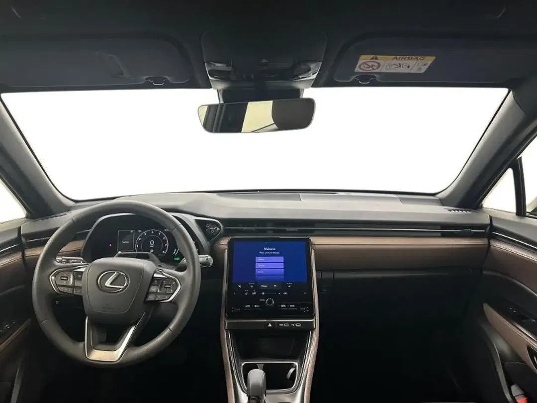 Lexus LBX Elegant - Thumbnail 7