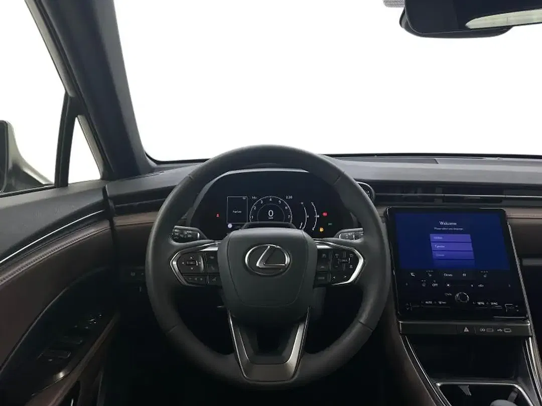 Lexus LBX Elegant - Thumbnail 8