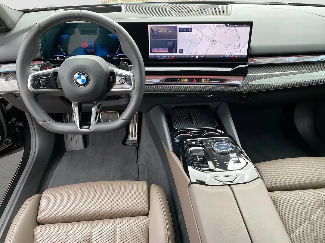 BMW 520 Touring M Sport - Thumbnail 11