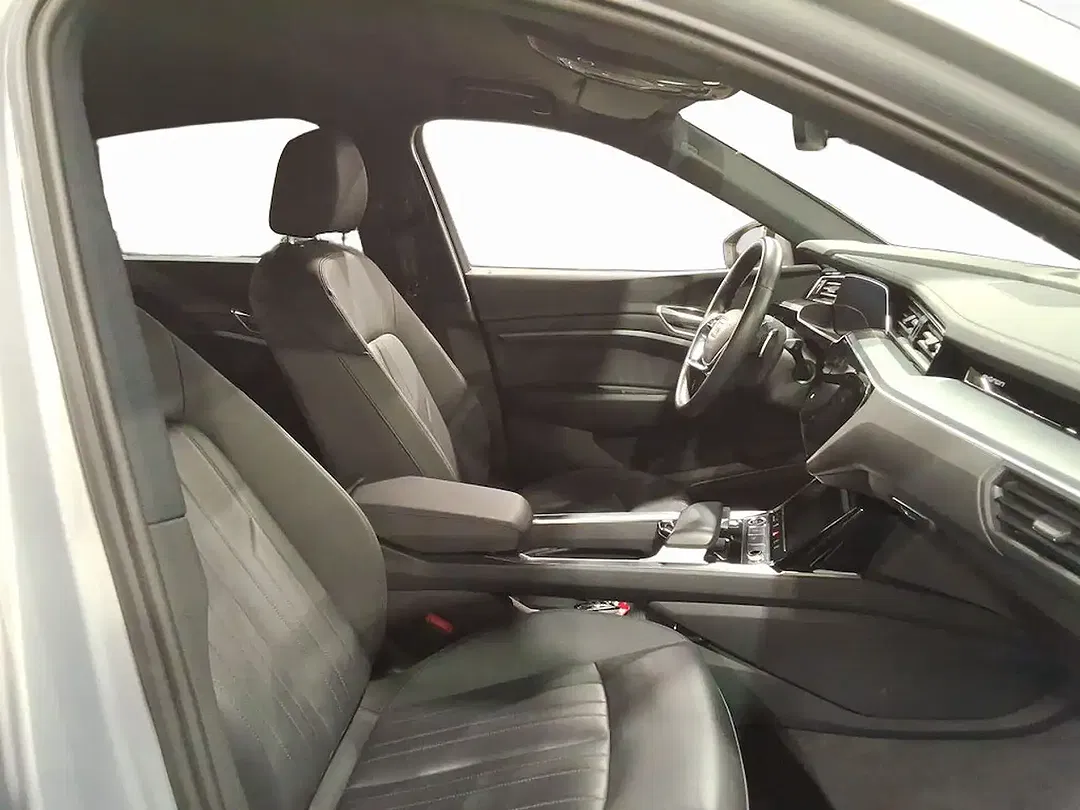 Audi e-tron 55 quattro - Thumbnail 8