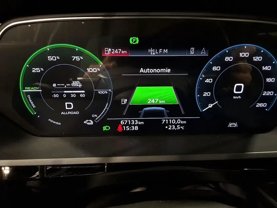 Audi e-tron 55 quattro - Thumbnail 9