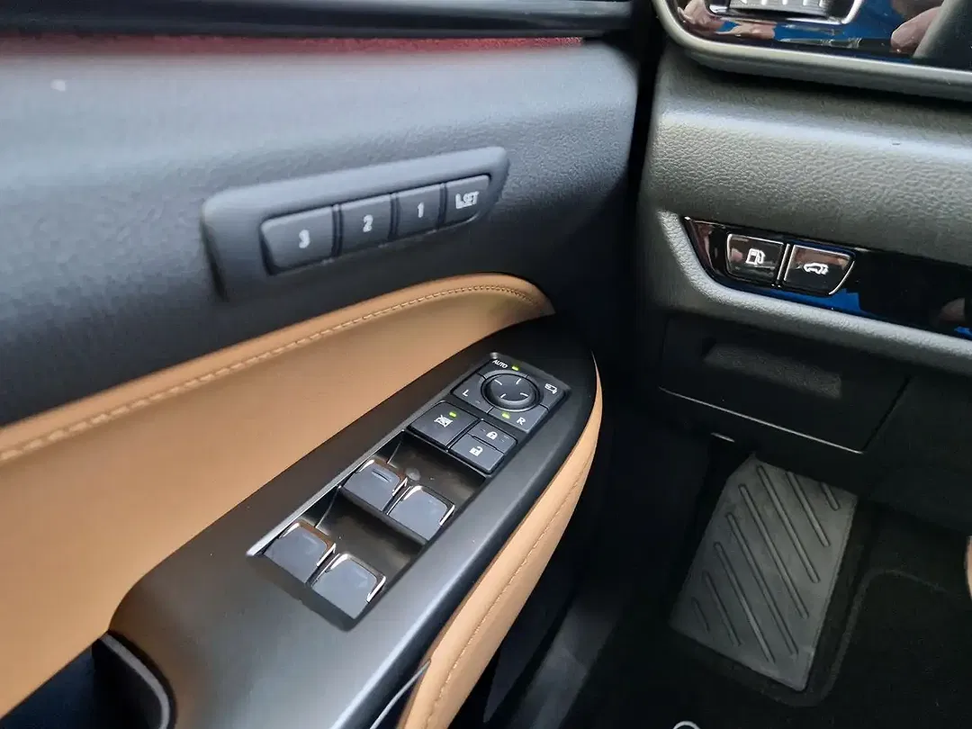 Lexus NX 450h+ E-FOUR Executive - Thumbnail 14