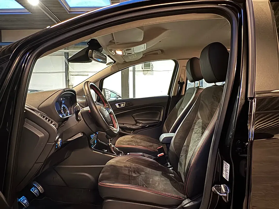 Ford EcoSport ST-Line - Thumbnail 8
