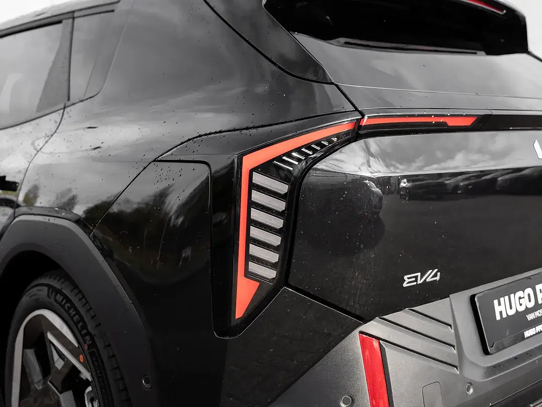Kia EV4 Earth - Thumbnail 4