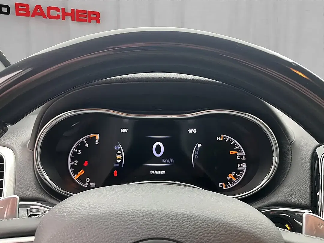 Jeep Grand Cherokee 3.0 V6 CRDi Overland - Thumbnail 10