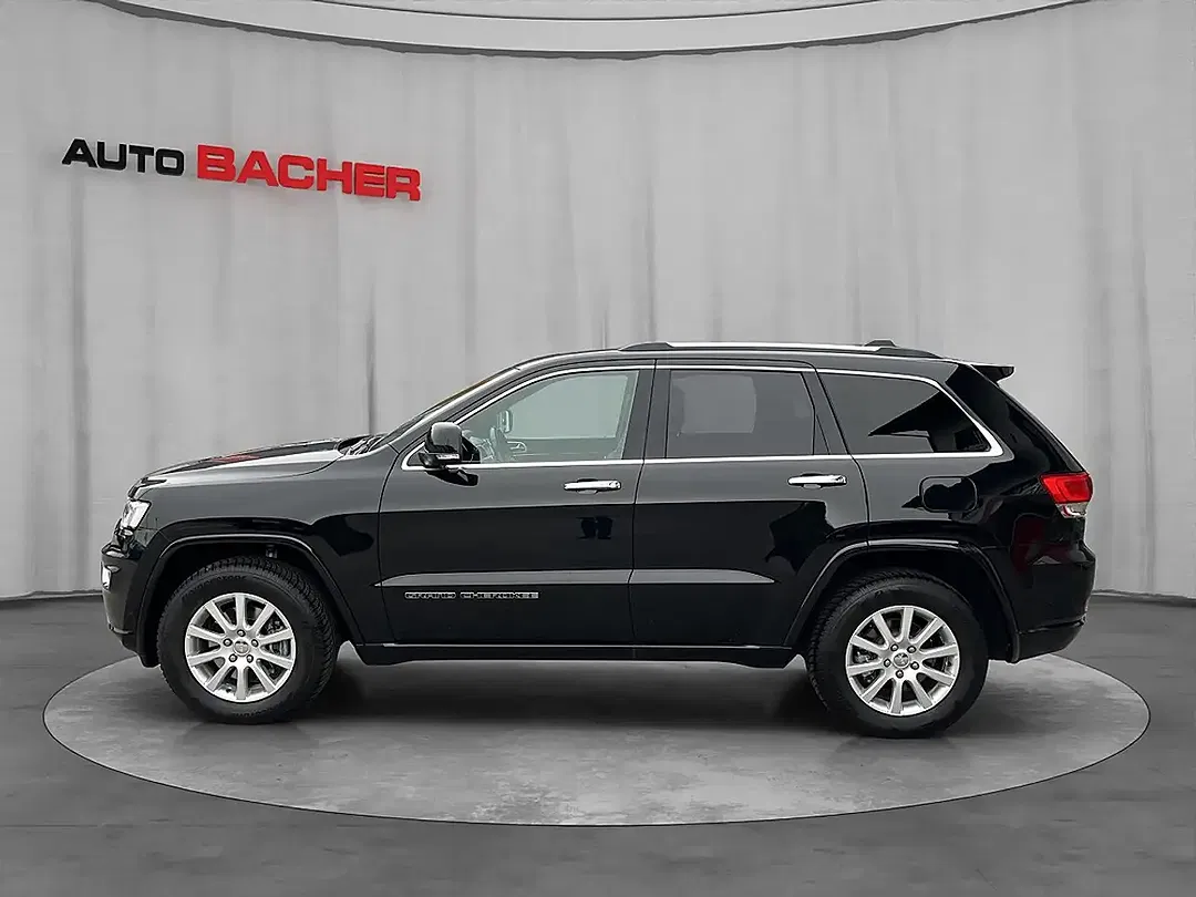Jeep Grand Cherokee 3.0 V6 CRDi Overland - Thumbnail 3