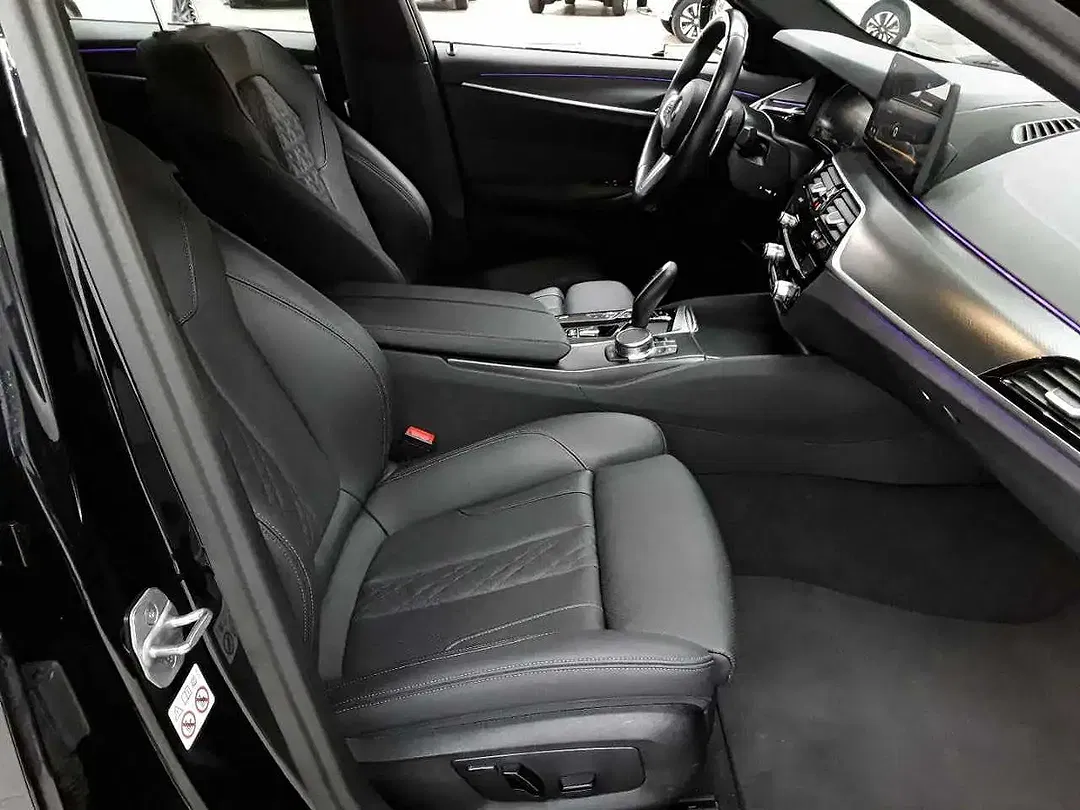 BMW 530 AUT Touring M Sport - Thumbnail 8