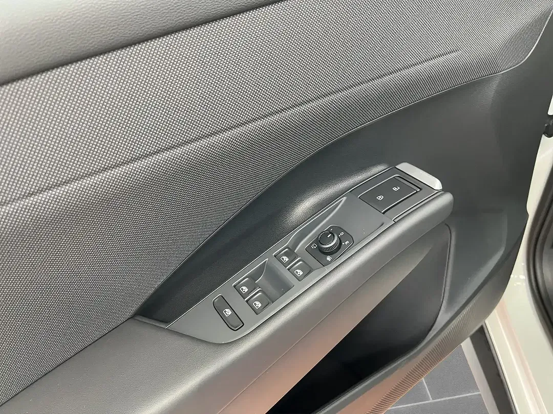Volkswagen T-Roc 1.5 eTSI Life - Thumbnail 13