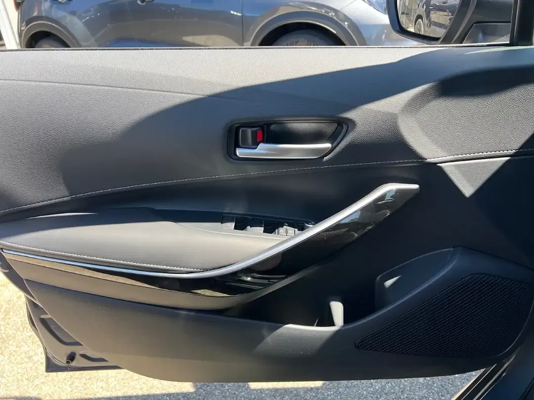 Toyota Corolla Hybrid Lounge - Thumbnail 12