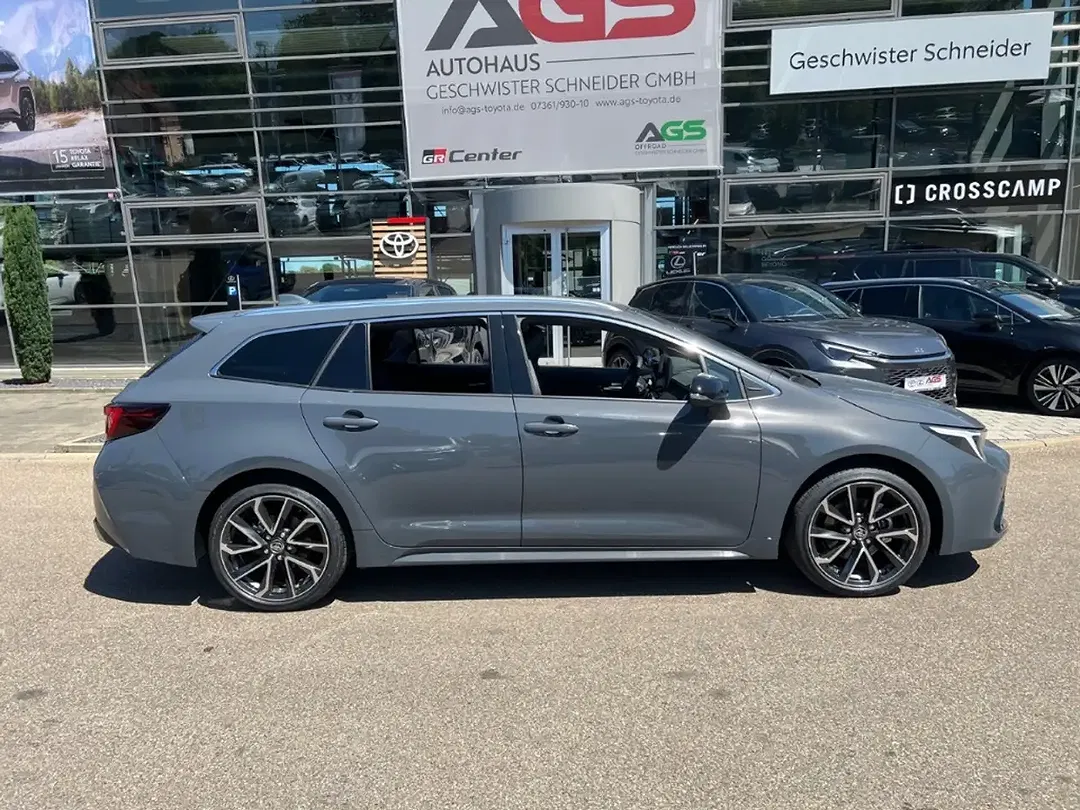 Toyota Corolla Hybrid Lounge - Thumbnail 3