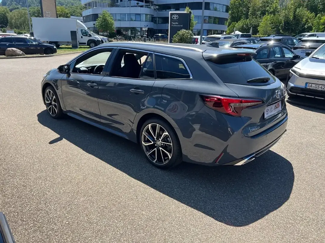 Toyota Corolla Hybrid Lounge - Thumbnail 5