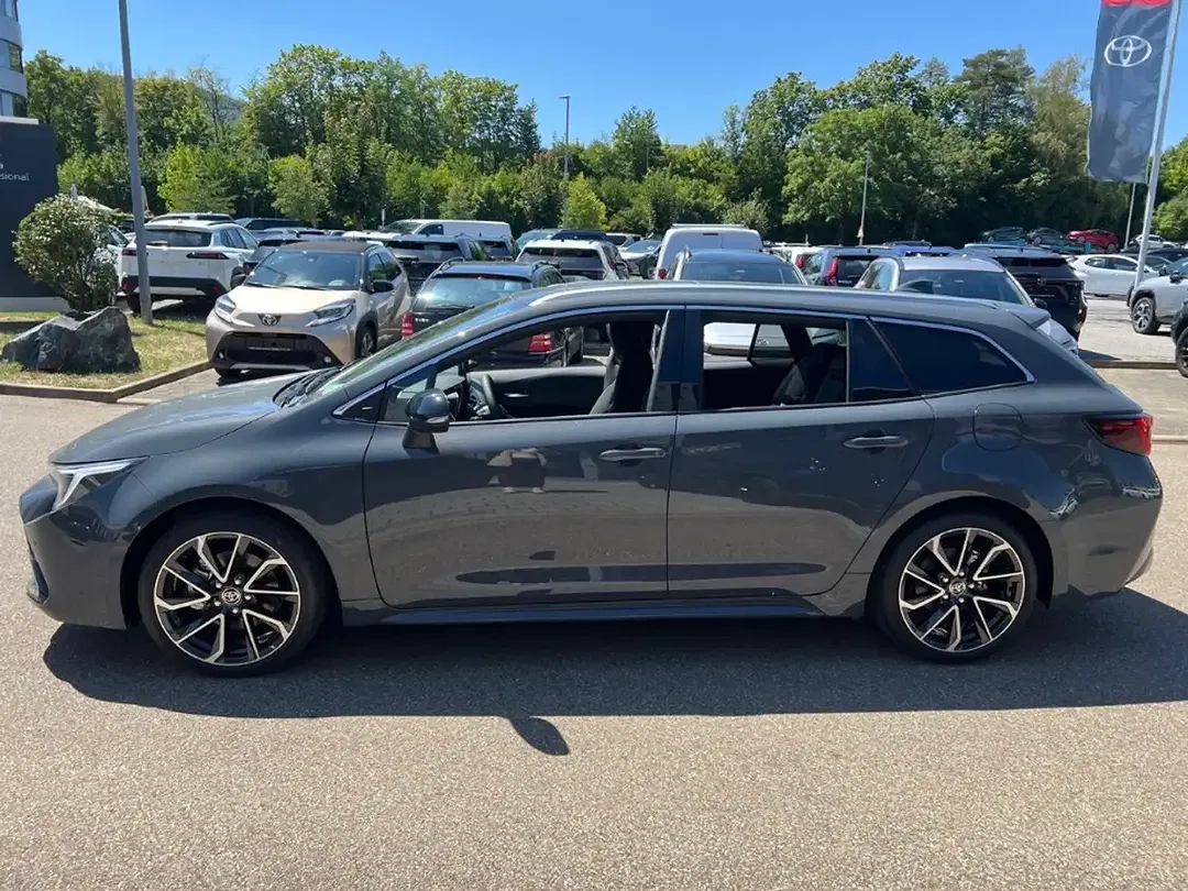 Toyota Corolla Hybrid Lounge - Thumbnail 6