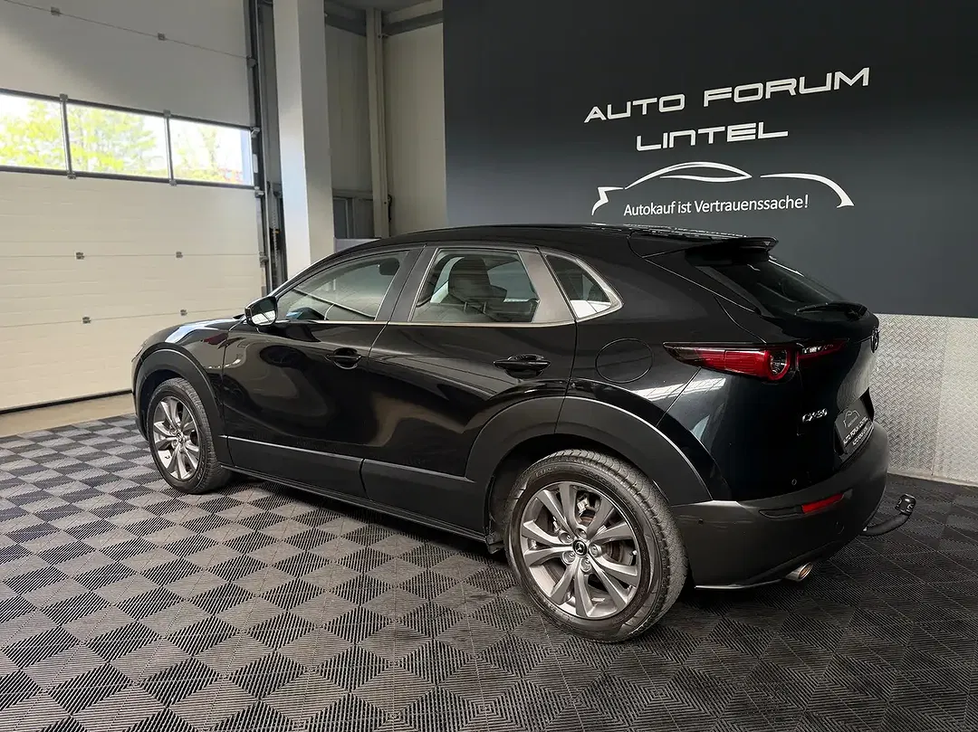 Mazda CX-30 - Thumbnail 4