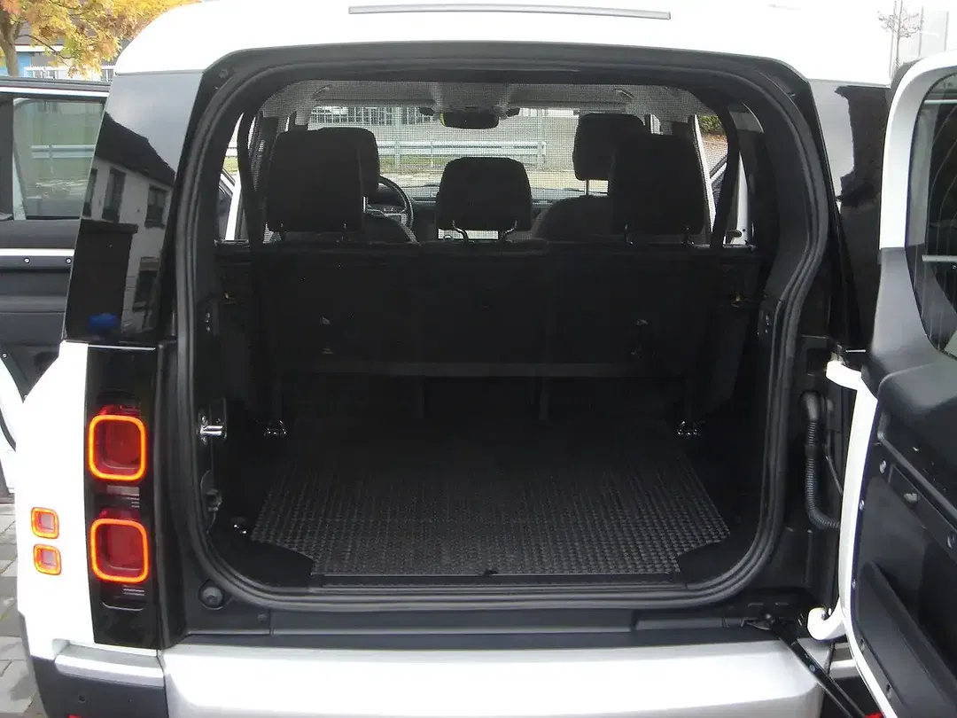 Land Rover Defender AUT 4x4 110 S - Thumbnail 13