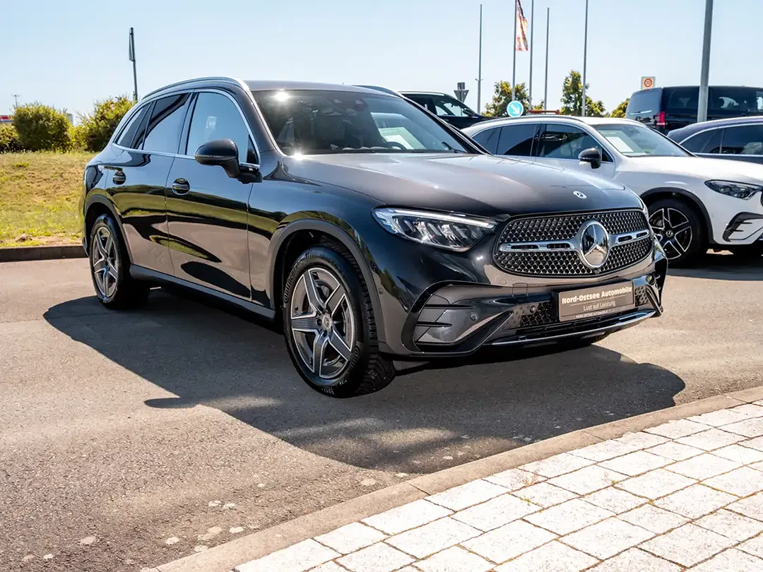 Mercedes-Benz GLC 300 4MATIC AMG MBUX - Thumbnail 5
