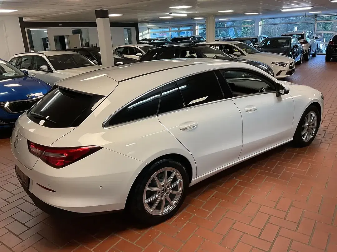 Mercedes-Benz CLA 180 - Thumbnail 11