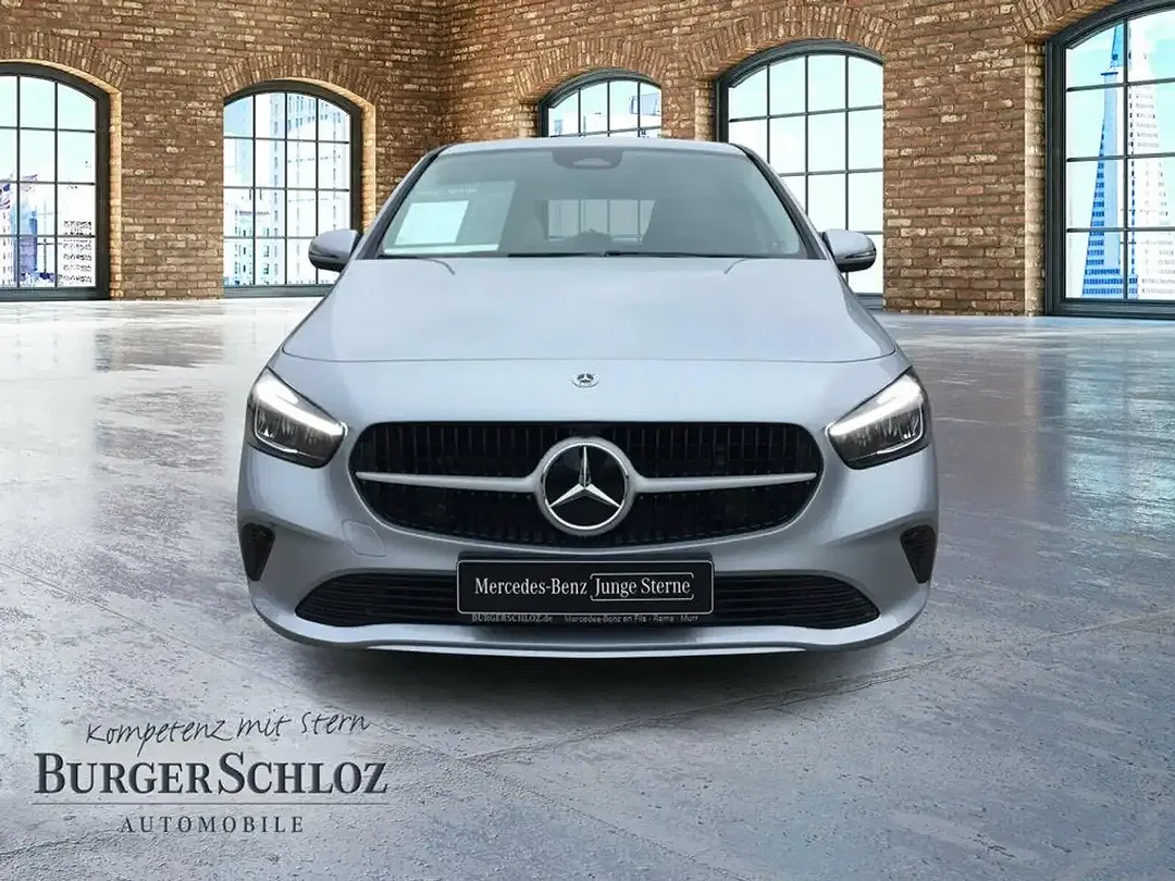 Mercedes-Benz B 180 - Thumbnail 2