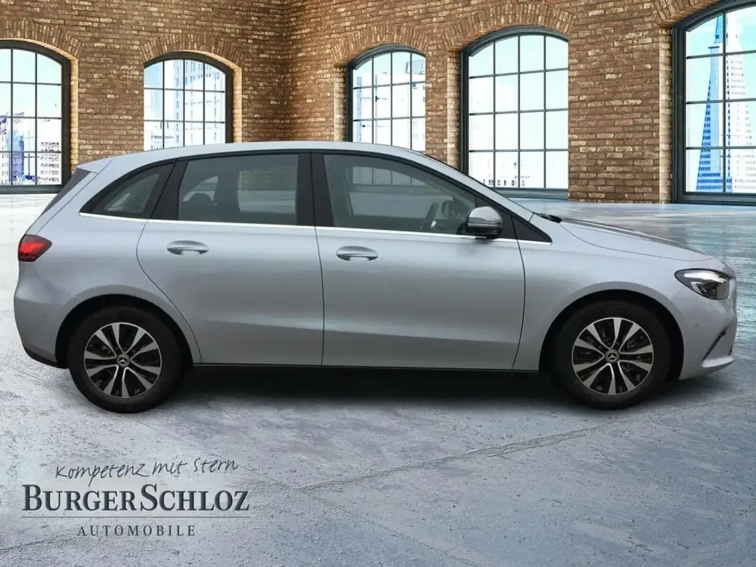 Mercedes-Benz B 180 - Thumbnail 4