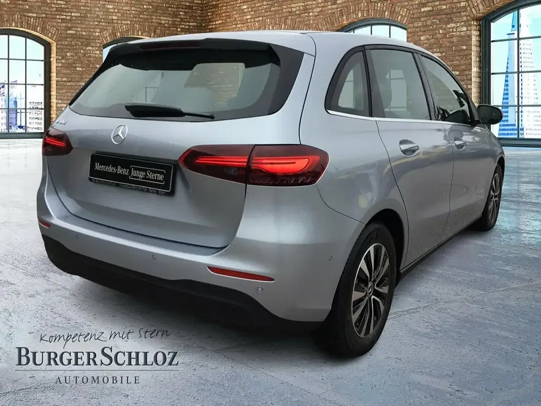 Mercedes-Benz B 180 - Thumbnail 5