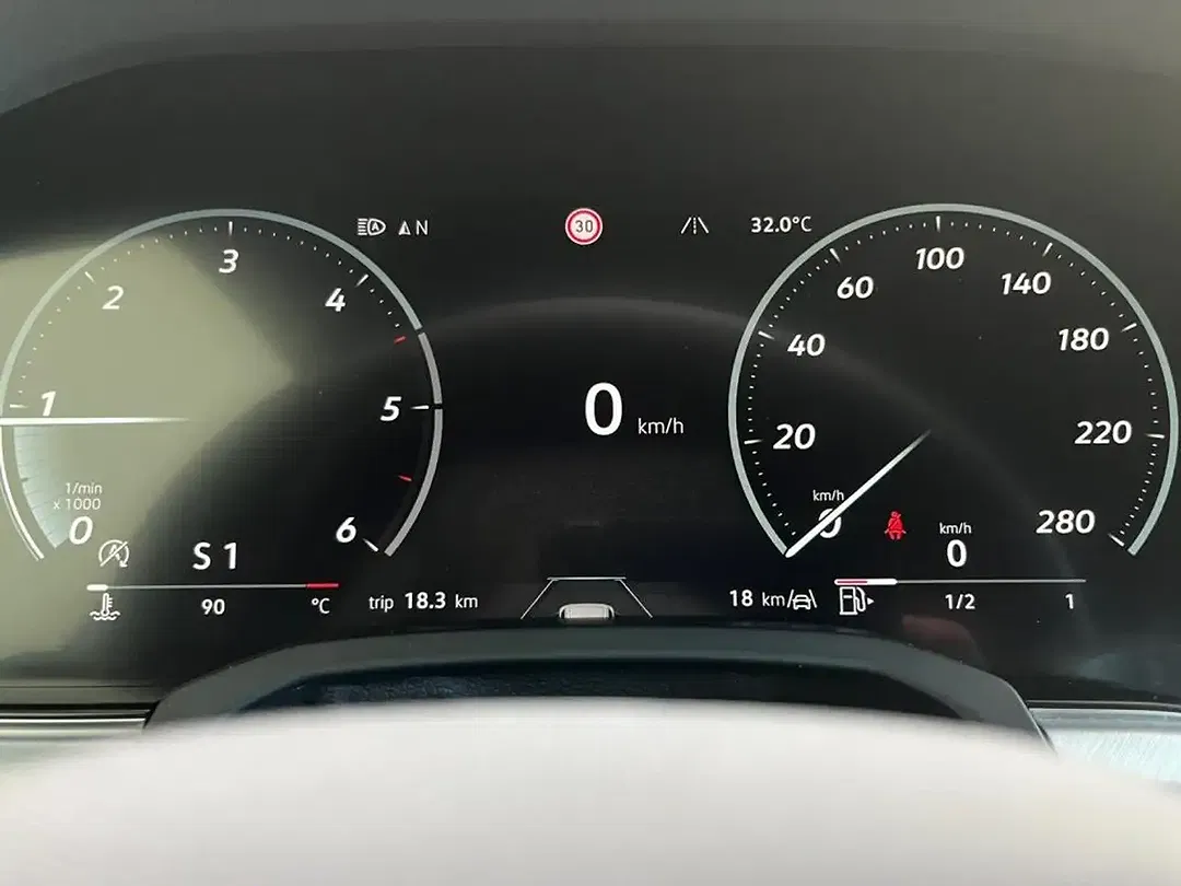 Volkswagen Touareg 3.0 TDI 4Motion R-Line Style - Thumbnail 9