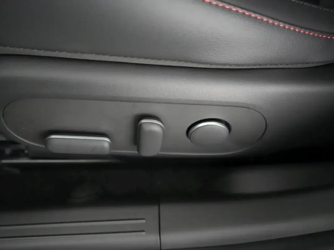 Hyundai IONIQ 5 N Line - Thumbnail 13