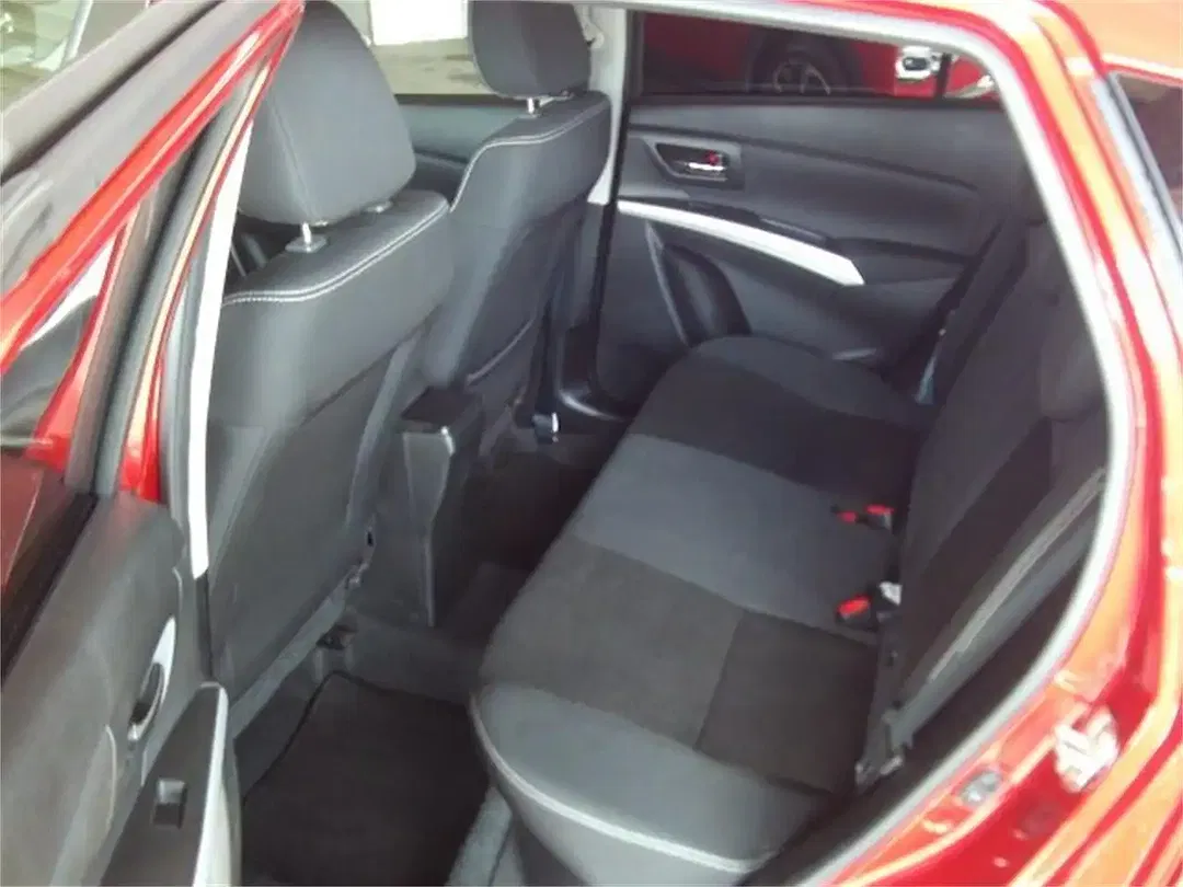 Suzuki SX4 S-Cross Hybrid 1.4 AllGrip - Thumbnail 11