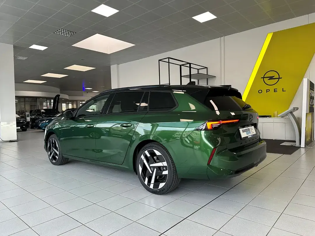 Opel Astra Ultimate - Thumbnail 3