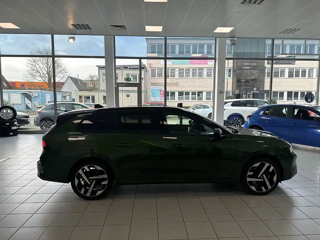 Opel Astra Ultimate - Thumbnail 6