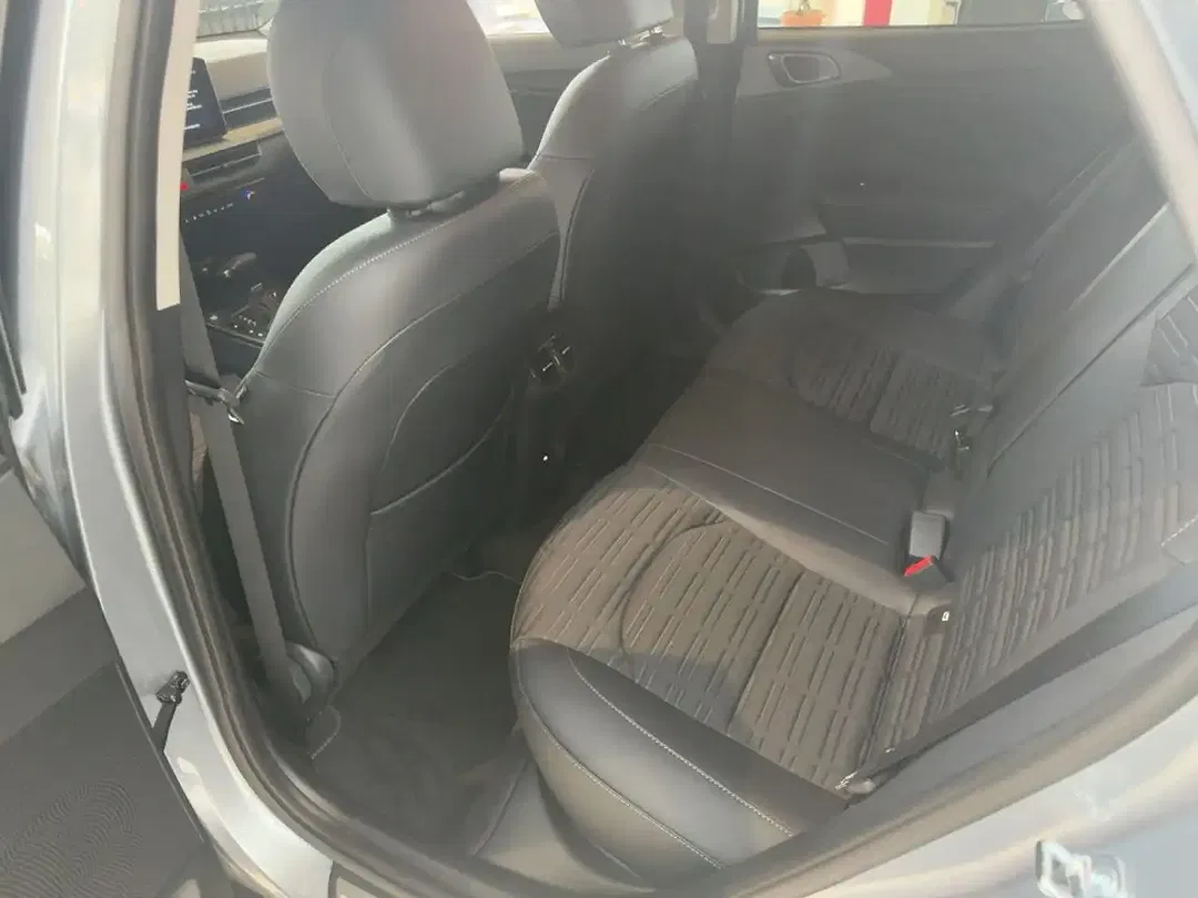 Kia XCeed 1.6 T-GDI DCT Spirit - Thumbnail 9