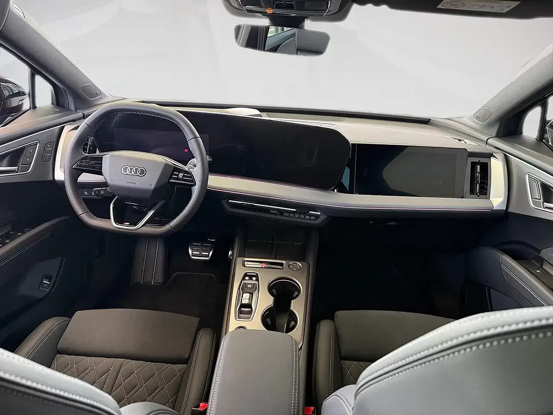 Audi Q4 e-tron AUT quattro - Thumbnail 10