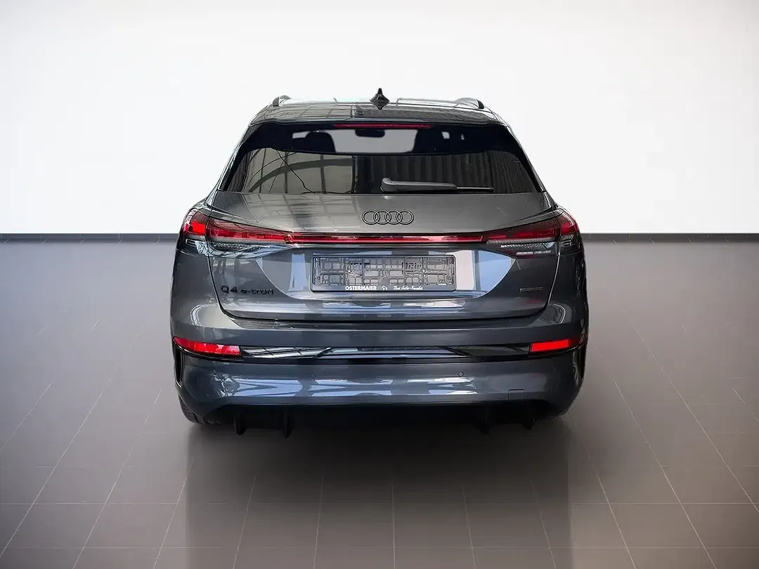 Audi Q4 e-tron AUT quattro - Thumbnail 4