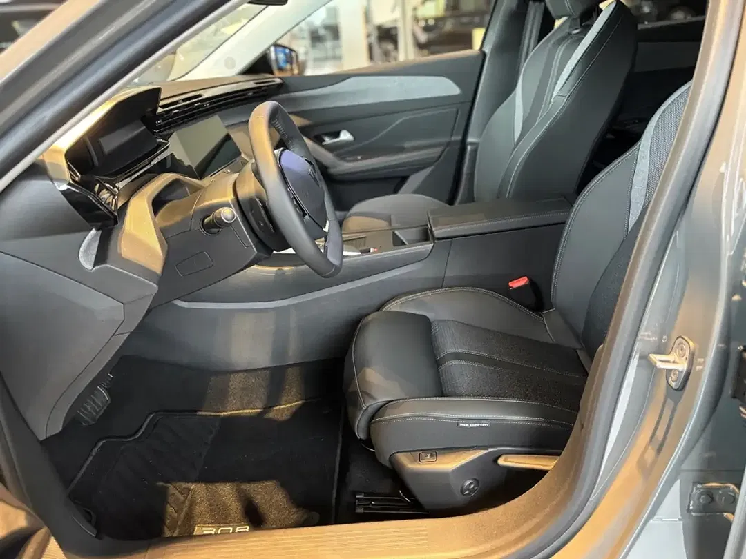 Peugeot 308 130 HDi Allure SW - Thumbnail 9