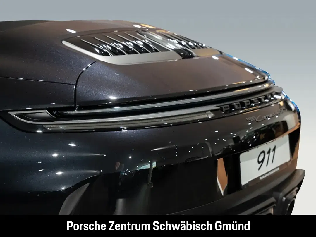 Porsche 992 Carrera 4 GTS Cabriolet - Thumbnail 12