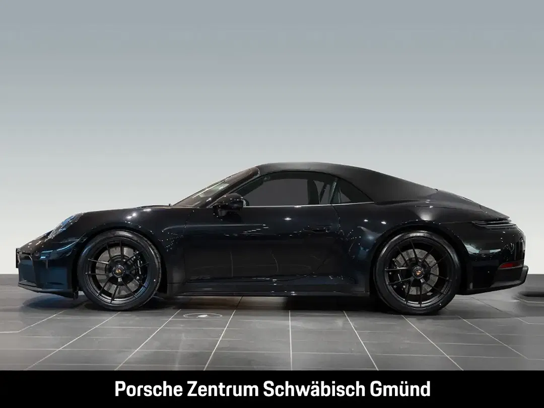 Porsche 992 Carrera 4 GTS Cabriolet - Thumbnail 7