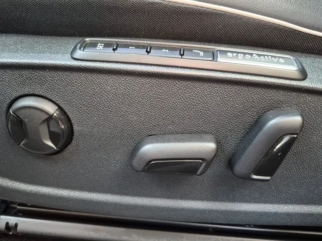 Volkswagen ID.5 Pro - Thumbnail 12