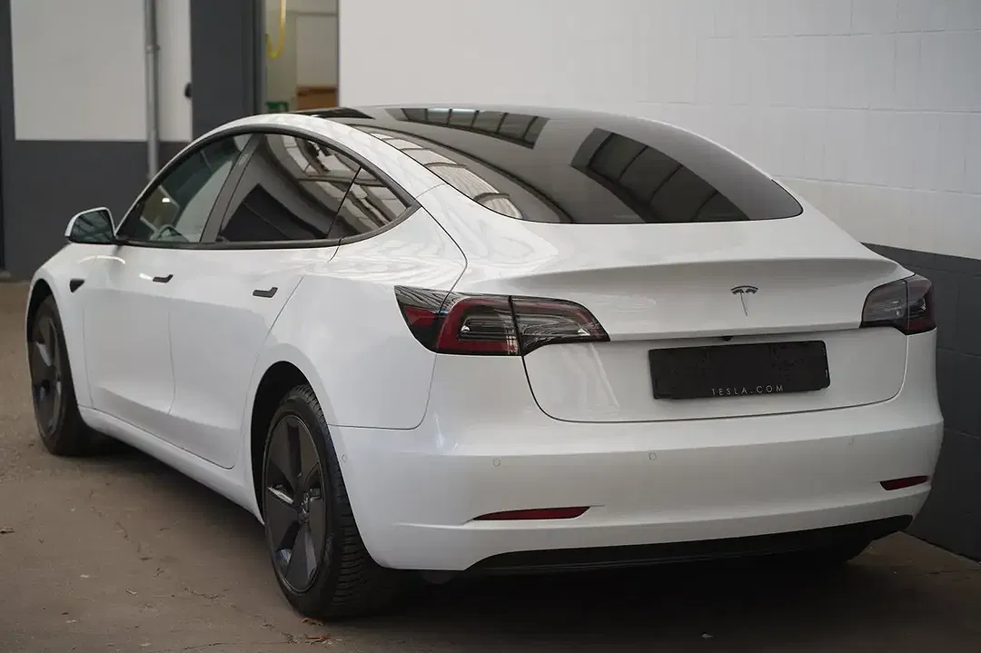 Tesla Model 3 Standard Range Plus - Thumbnail 7