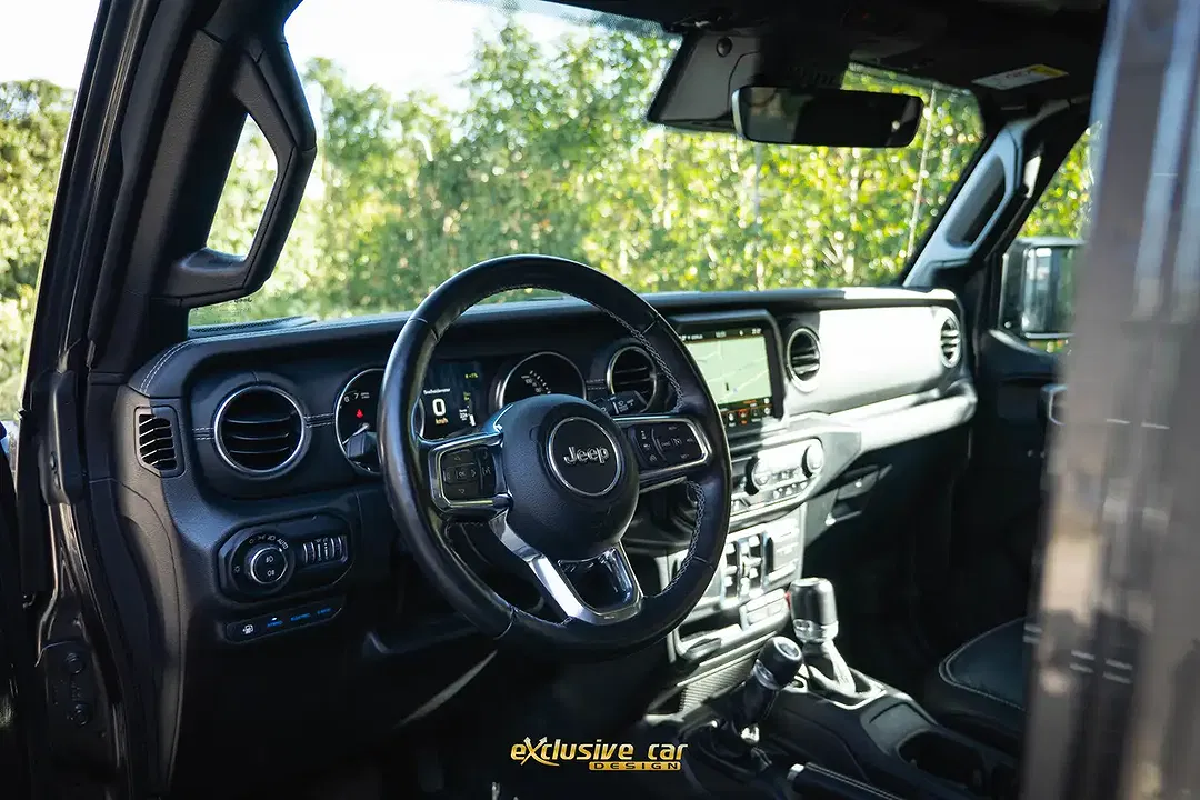 Jeep Wrangler PHEV 4xe Sahara - Thumbnail 13