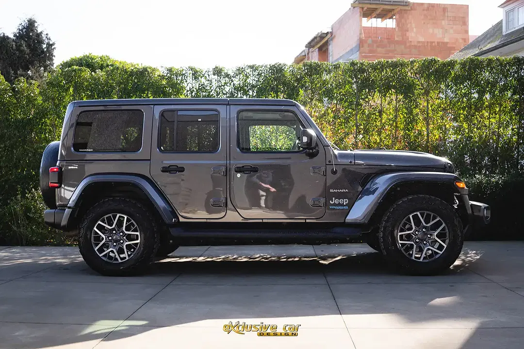 Jeep Wrangler PHEV 4xe Sahara - Thumbnail 4