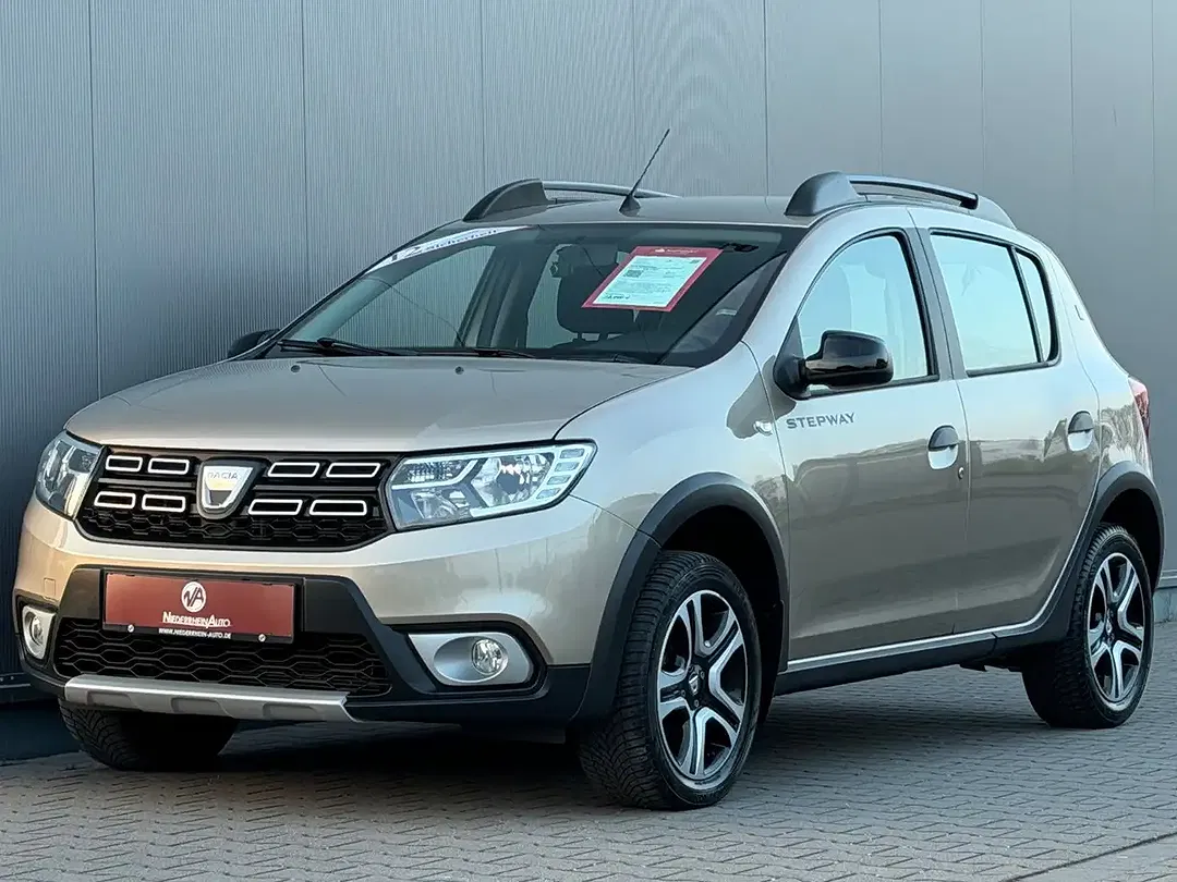Dacia Sandero EDC Stepway - foto 1