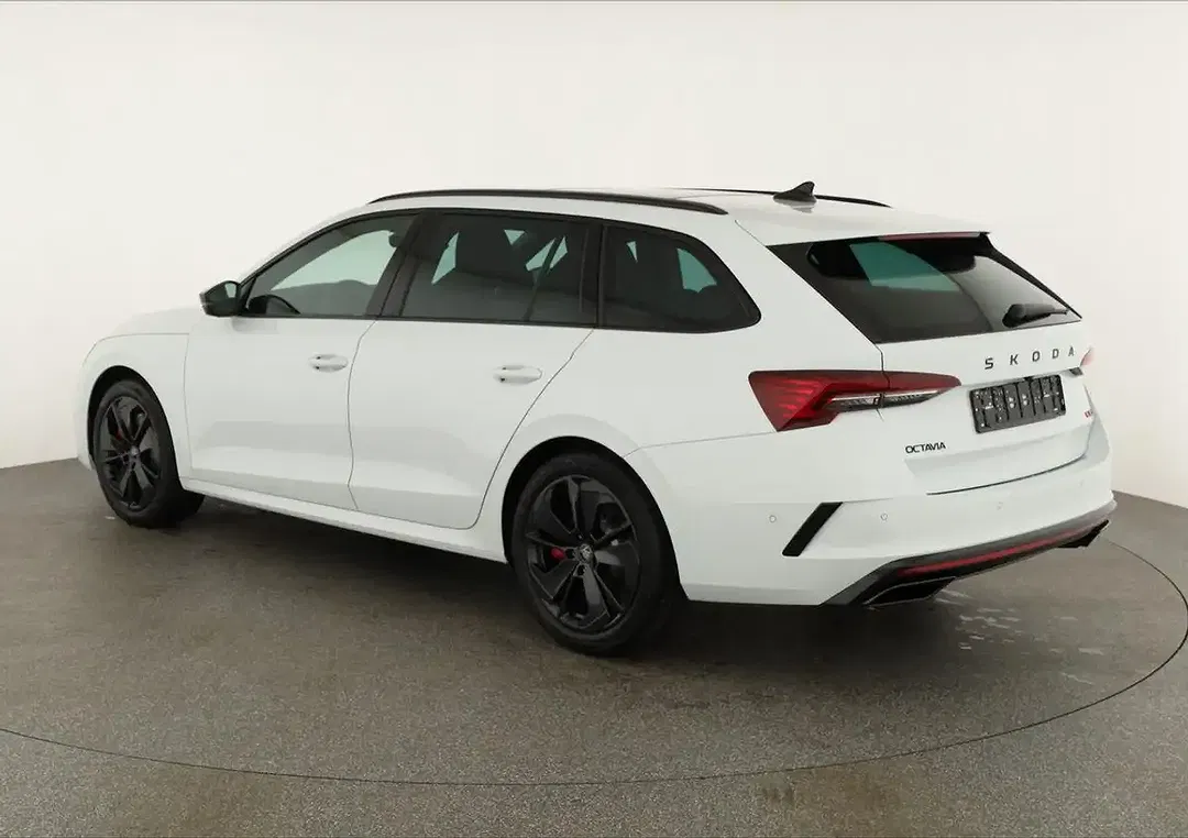 Skoda Octavia 2.0 TSI DSG vRS Combi - Thumbnail 4